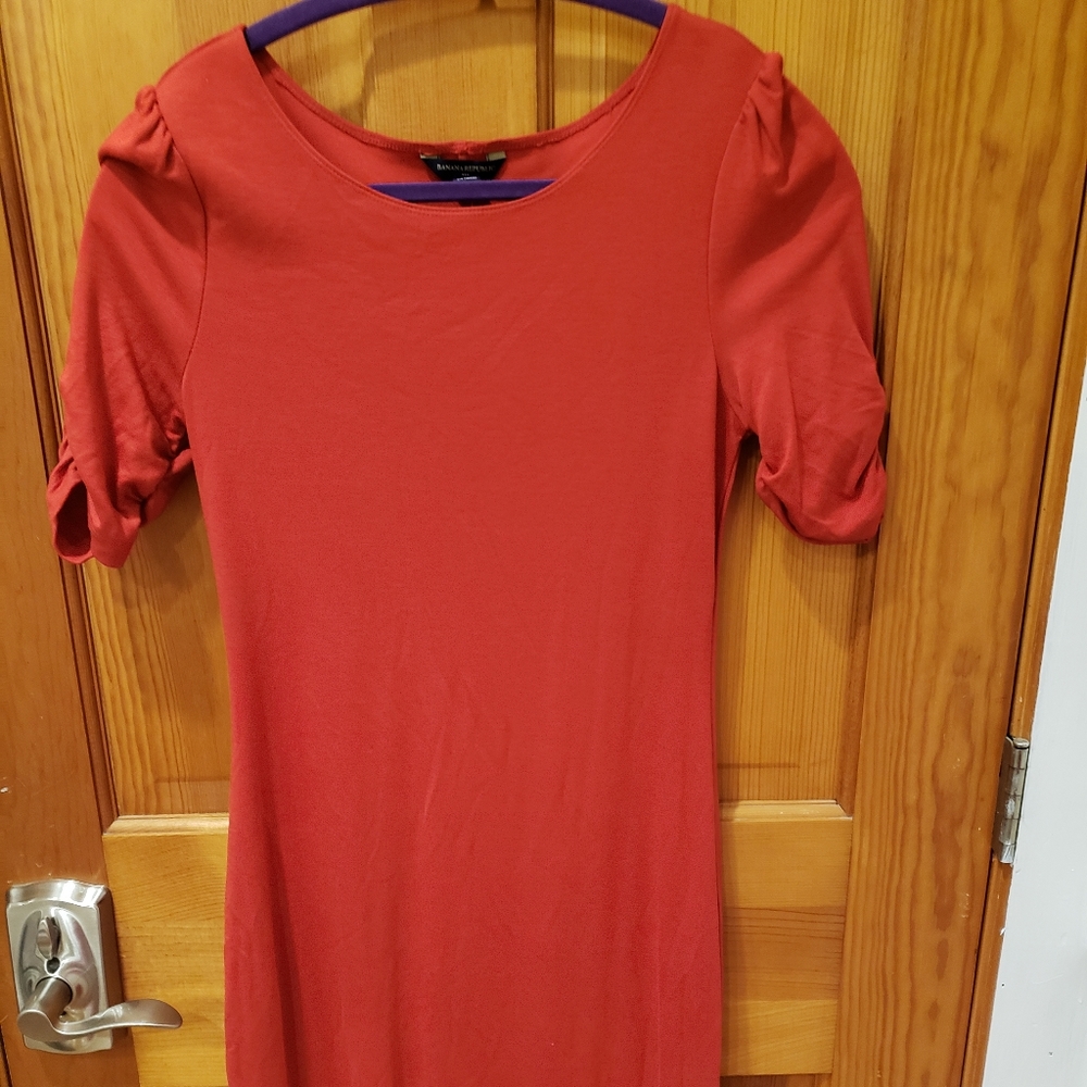 Red Ruched Short Sleeve Dress